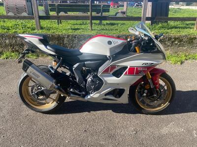 Yamaha YZF R7 World GP 60th Anniversary (2022 - 23) usata