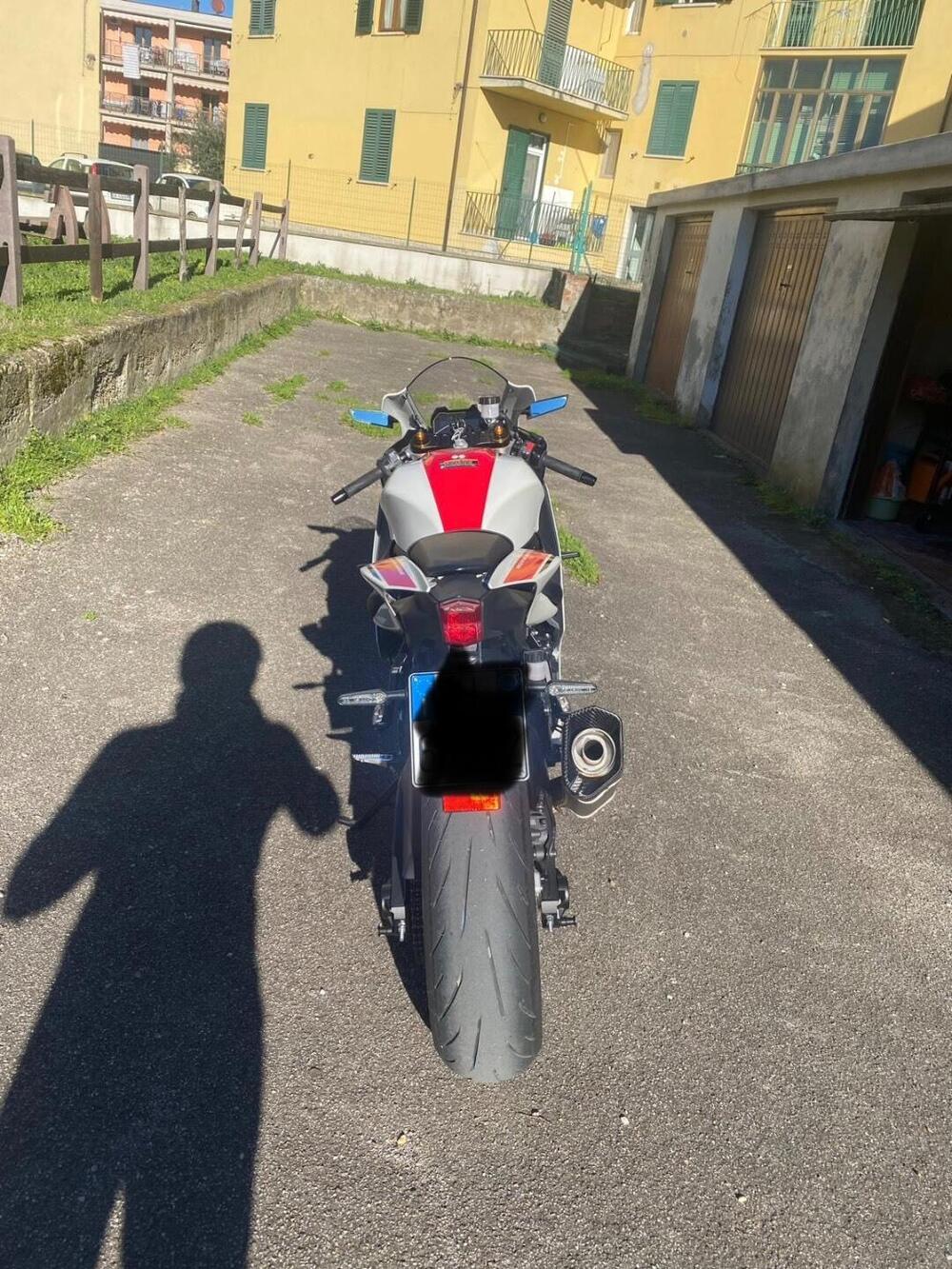 Yamaha YZF R7 World GP 60th Anniversary (2022 - 23) (3)