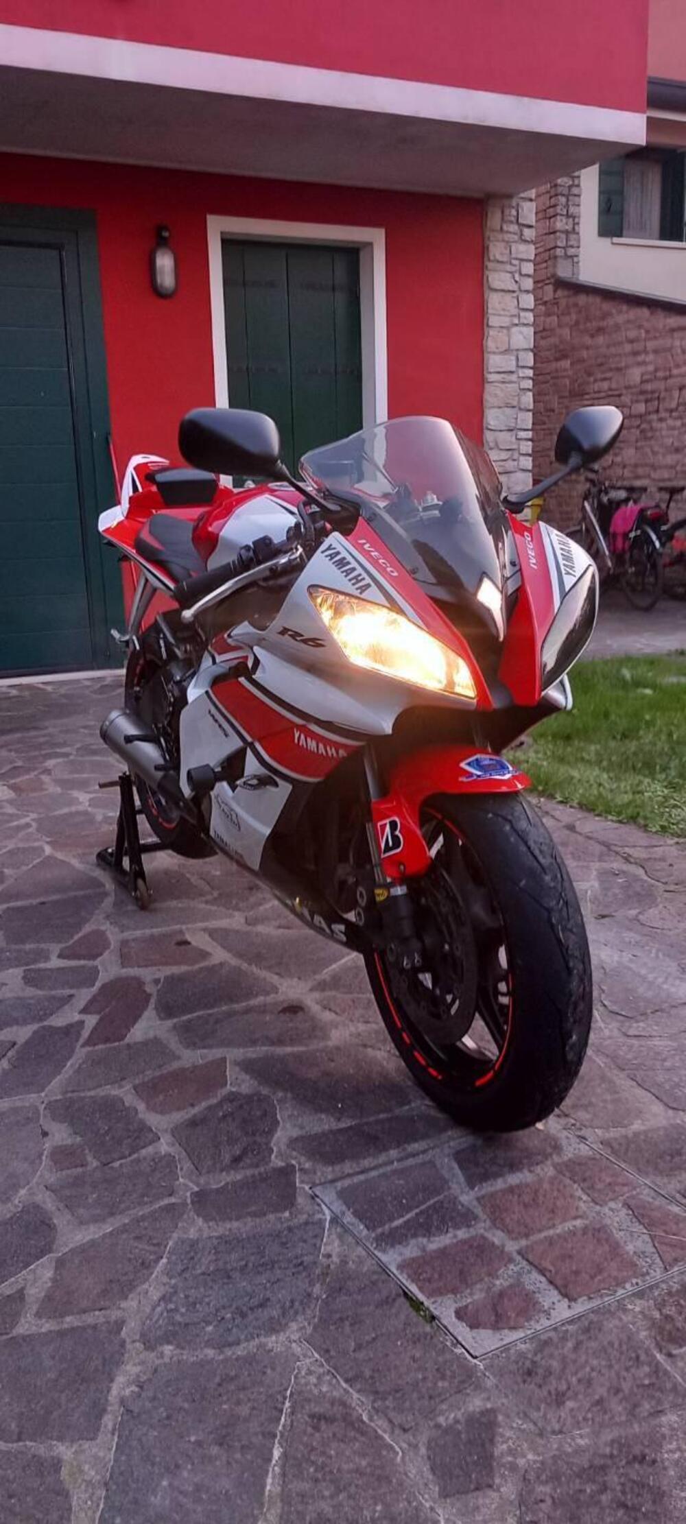 Yamaha YZF R6 (2008 - 09) (6)