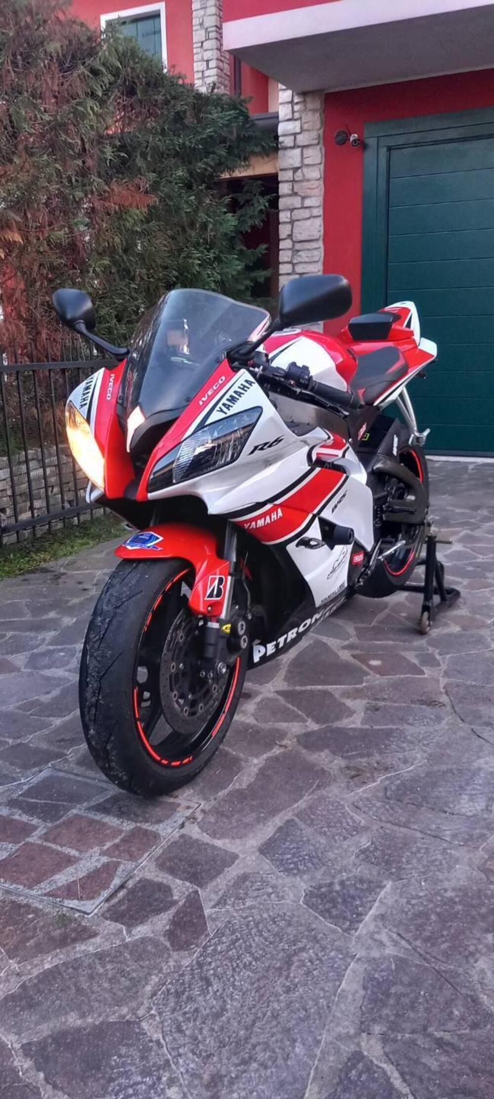 Yamaha YZF R6 (2008 - 09) (10)