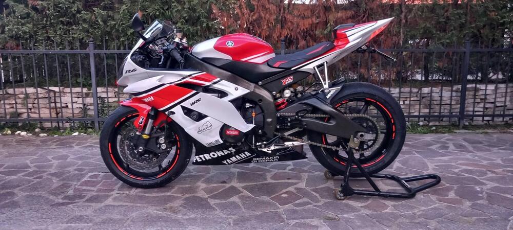 Yamaha YZF R6 (2008 - 09) (2)
