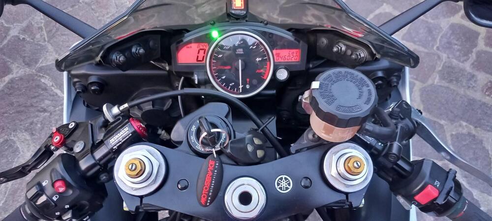 Yamaha YZF R6 (2008 - 09) (16)