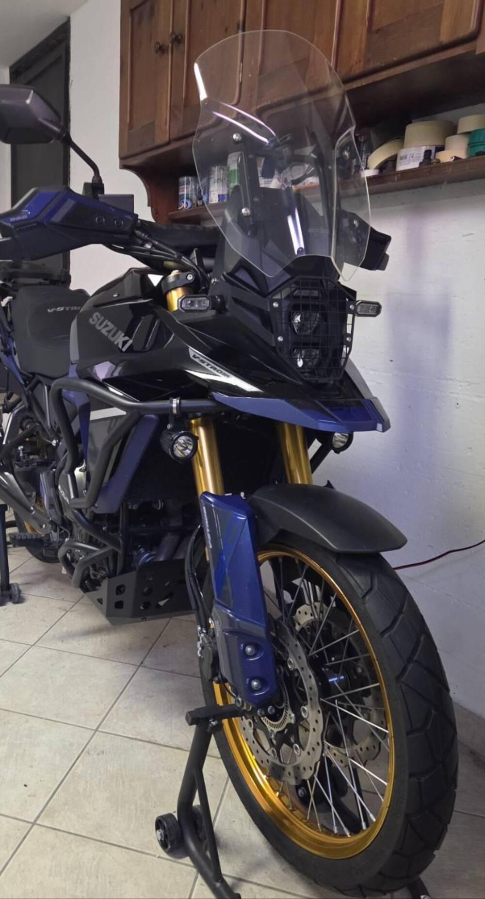 Suzuki V-Strom 800DE (2023 - 24)