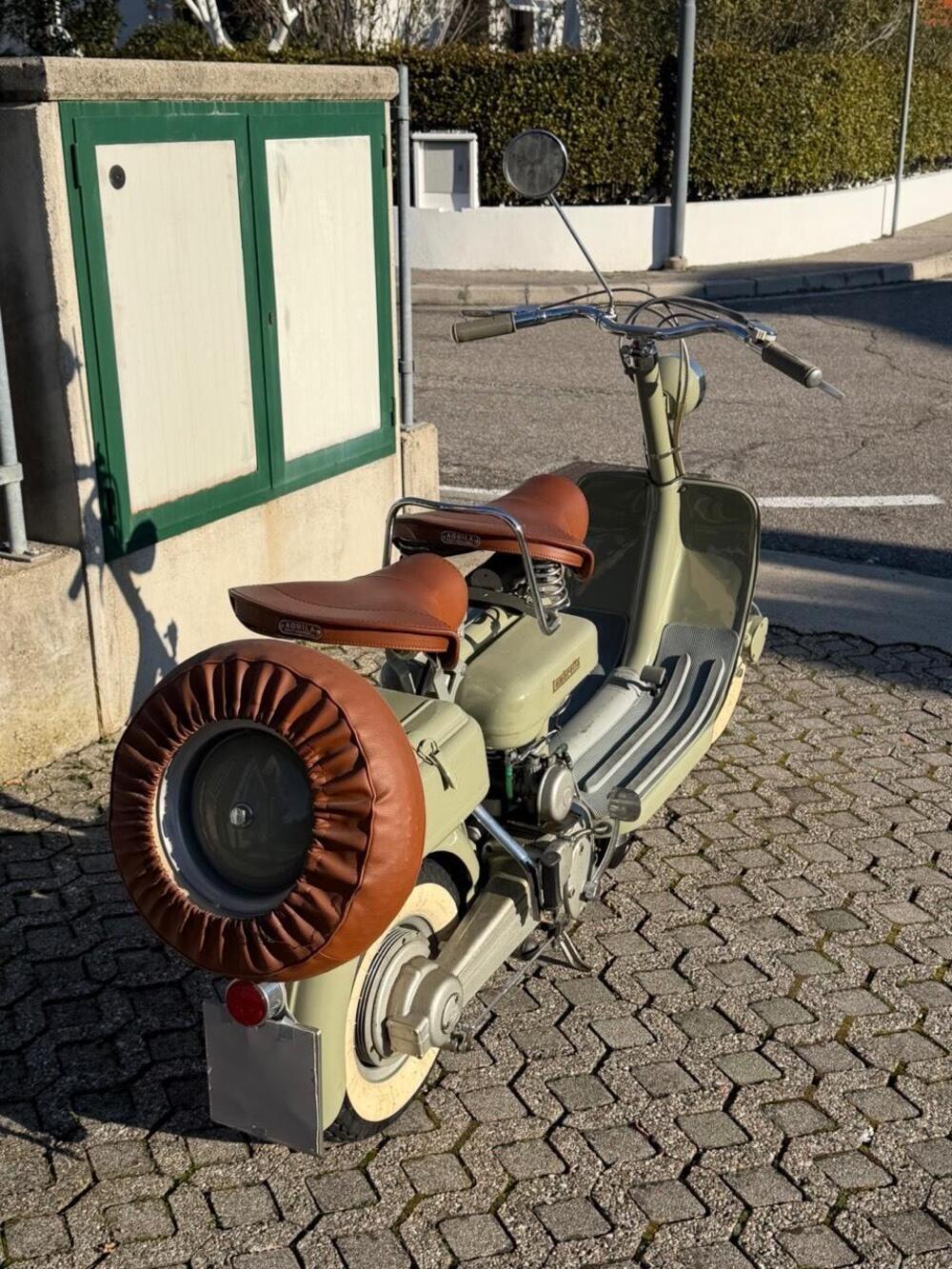 Innocenti LAMBRETTA 125D (2)