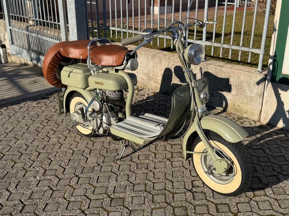 Innocenti LAMBRETTA 125D (3)