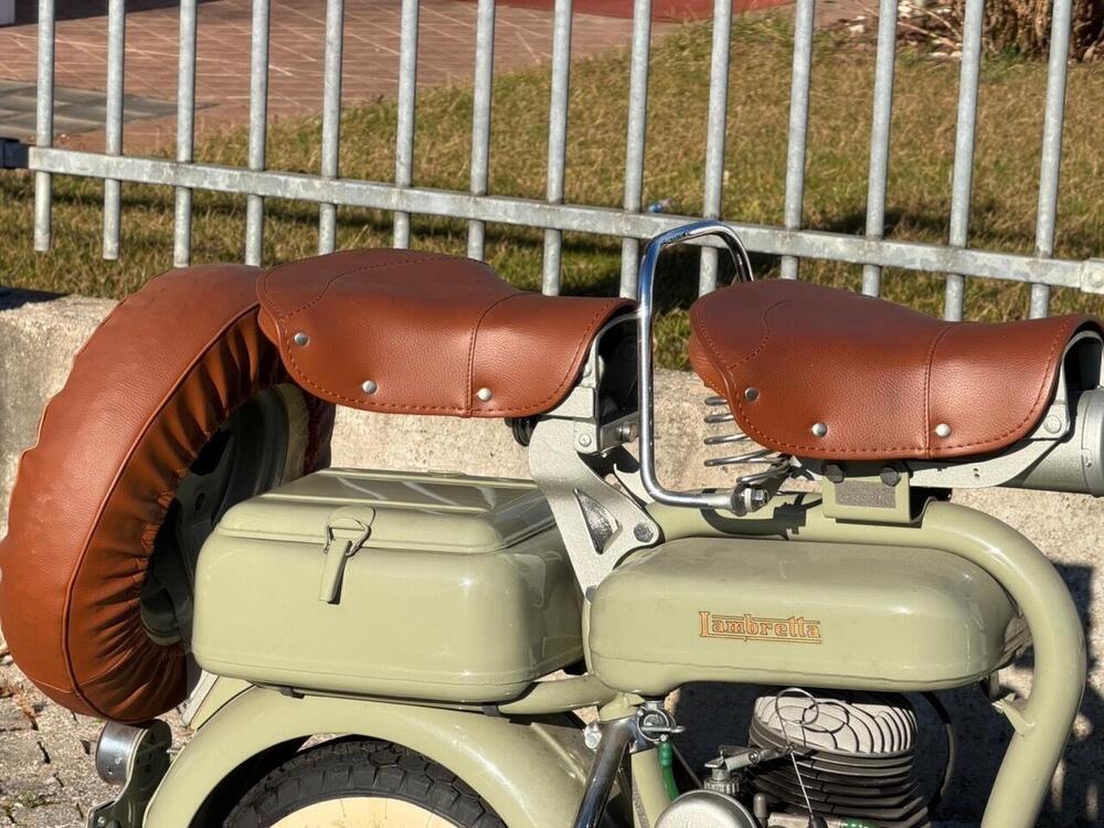Innocenti LAMBRETTA 125D (18)