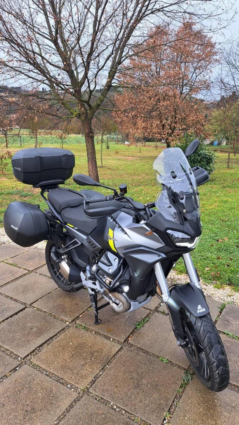 Moto Guzzi Stelvio (2024 - 26) (2)