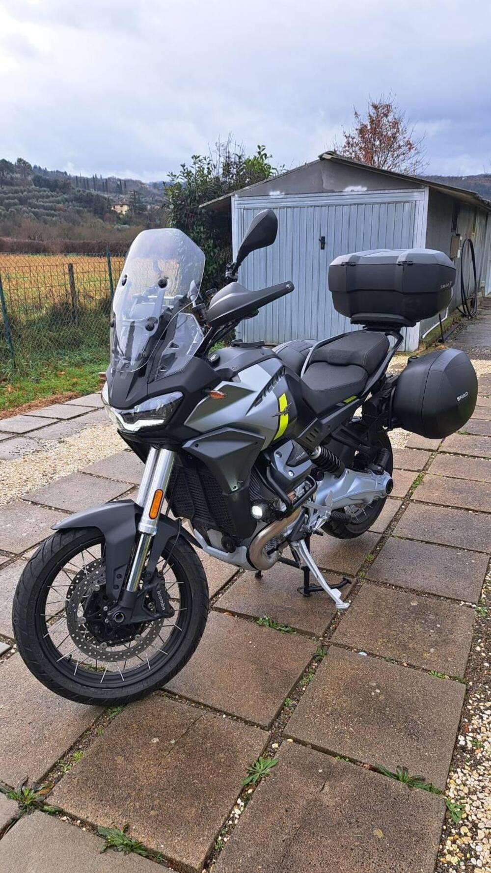 Moto Guzzi Stelvio (2024 - 26) (3)