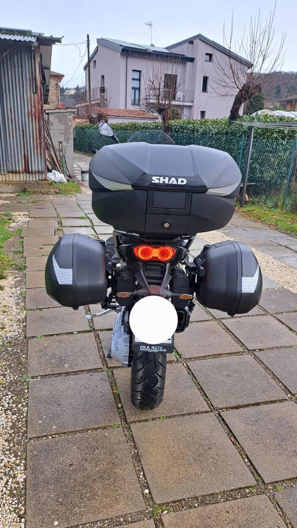 Moto Guzzi Stelvio (2024 - 26) (5)