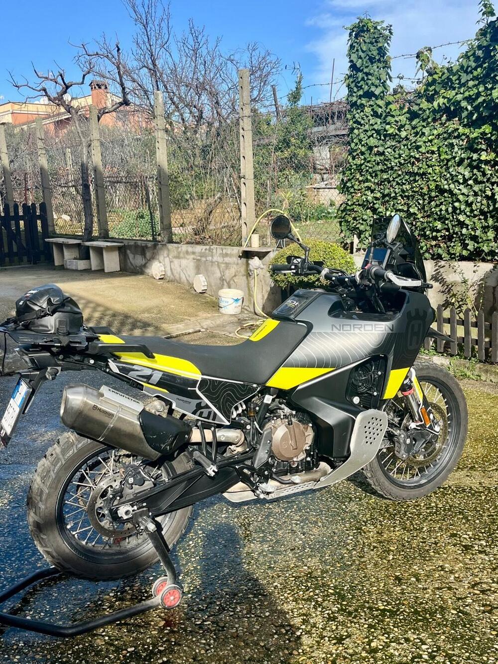 Husqvarna Norden 901 (2022 - 26) (2)