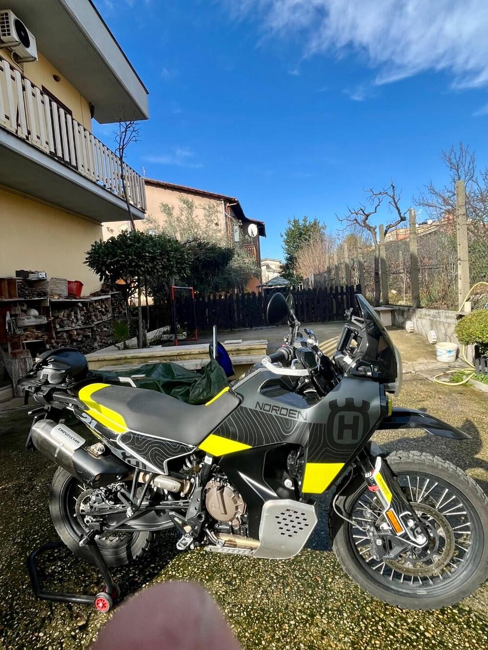 Husqvarna Norden 901 (2022 - 26) (3)