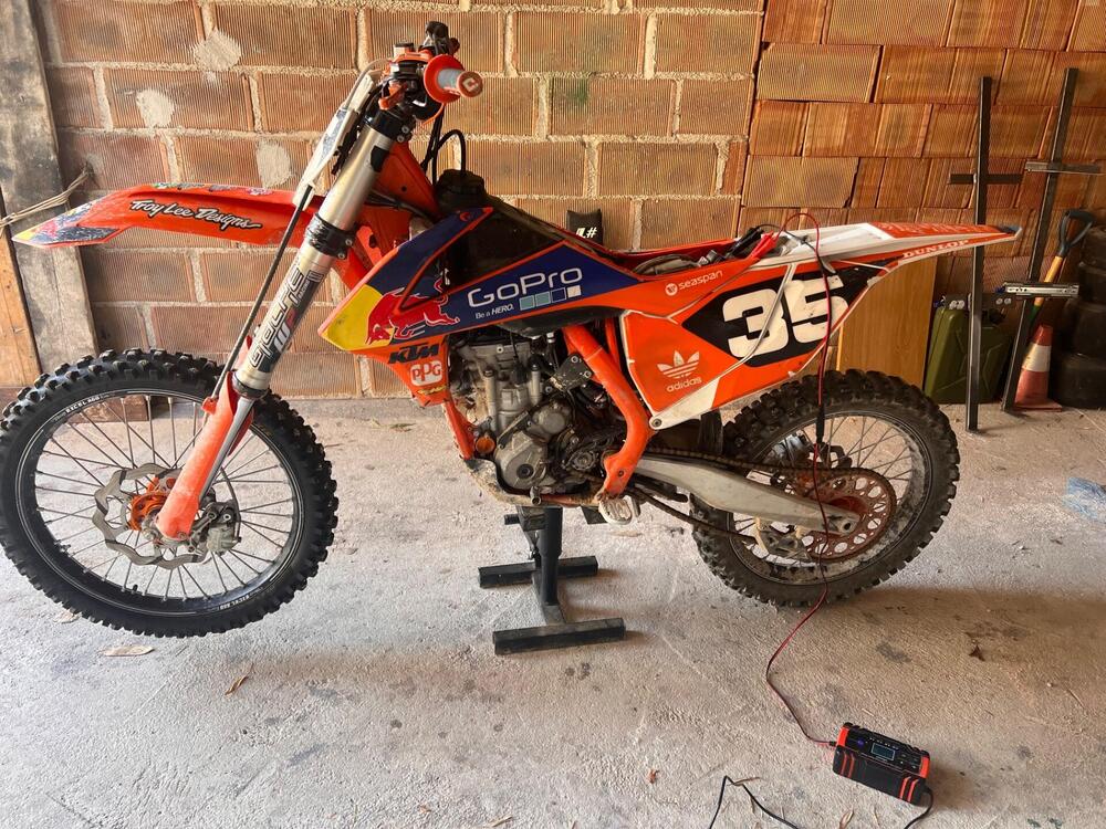KTM 250 SX-F (2018) (3)