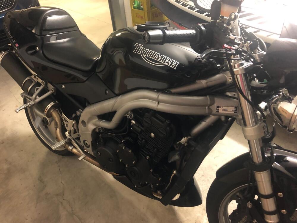Triumph Speed Triple 955i (6)