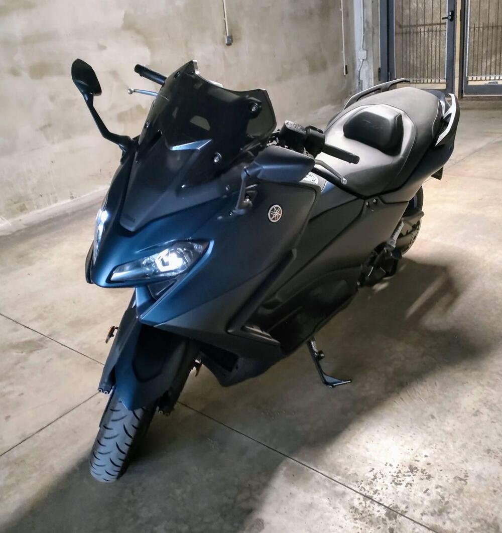 Yamaha T-Max 560 (2022 - 24) (7)