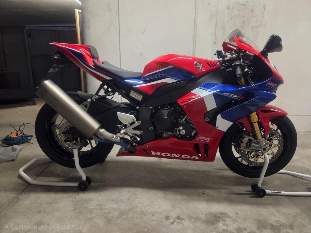 Honda CBR 1000 RR-R Fireblade SP (2022 - 23) (2)
