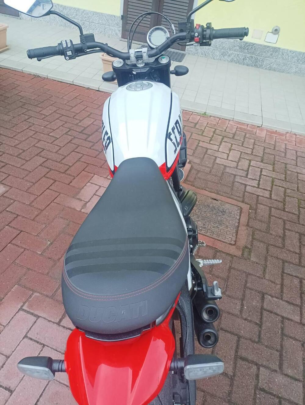 Ducati Scrambler 800 Urban Motard (2022) (2)