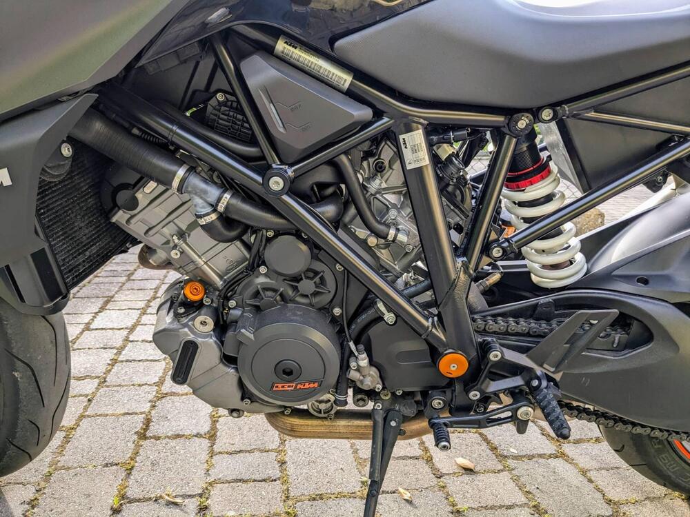 KTM 1290 Super Duke R ABS (2017 - 18) (3)