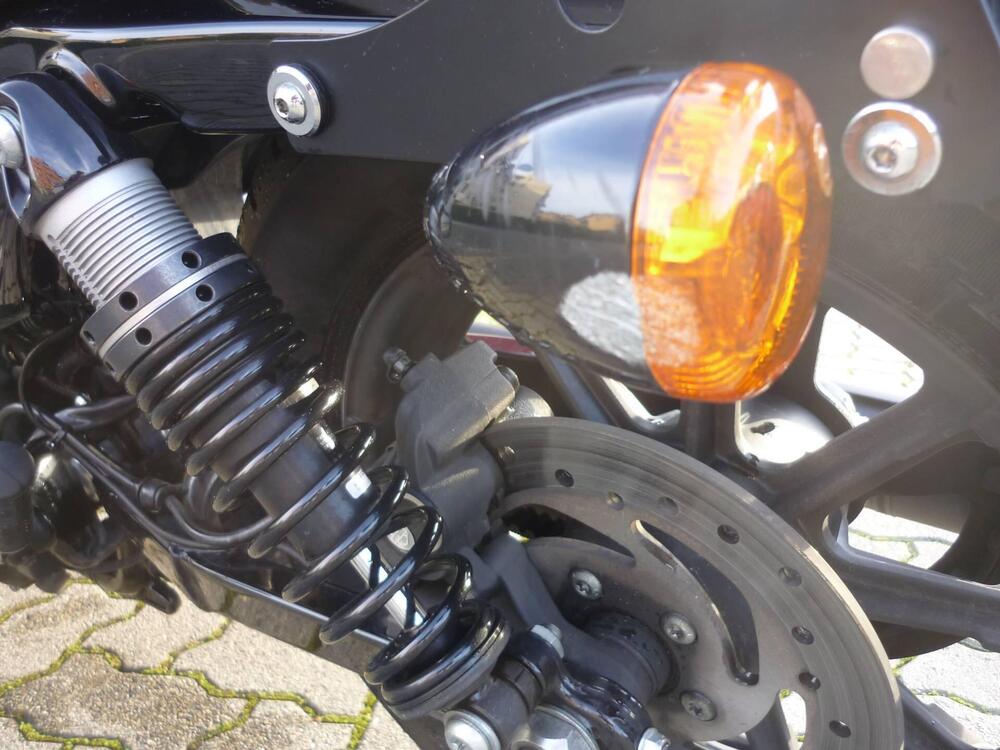 Harley-Davidson 1200 Iron (2018 - 20) - XL1200N (8)