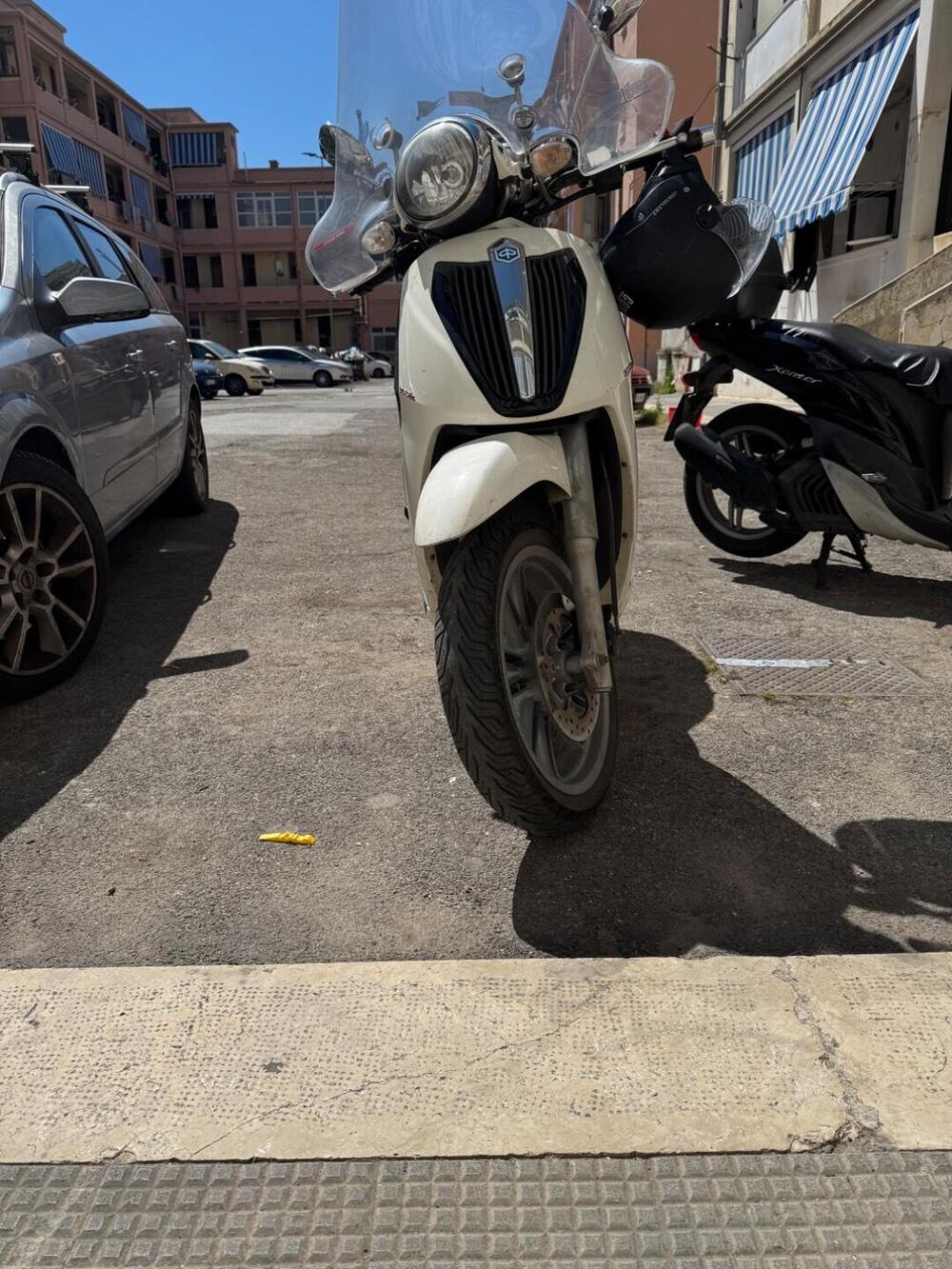 Piaggio Carnaby Cruiser 300 (2008 - 13)