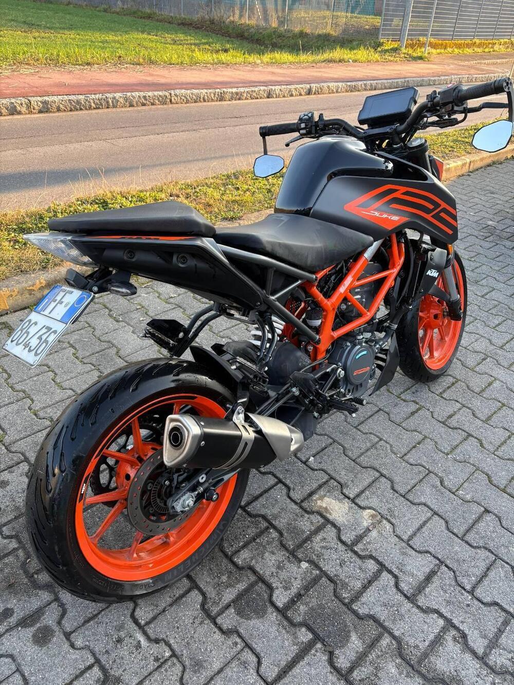 KTM 125 Duke (2021 - 23) (4)