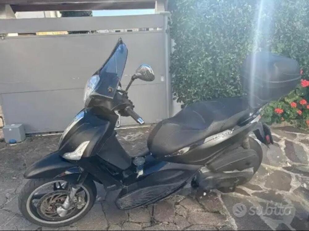 Piaggio Beverly 350 Police ABS-ASR (2018 - 20) (3)