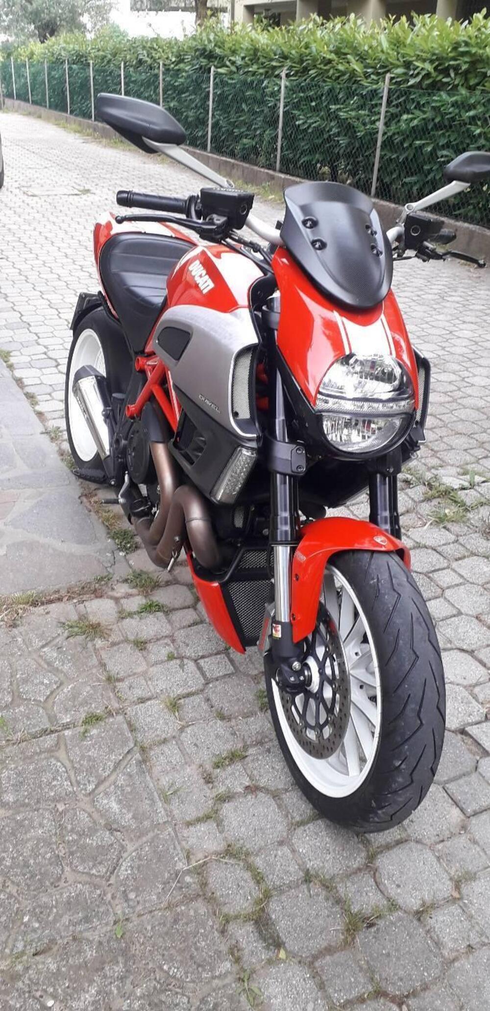Ducati Diavel 1200 (2014 - 16) (2)