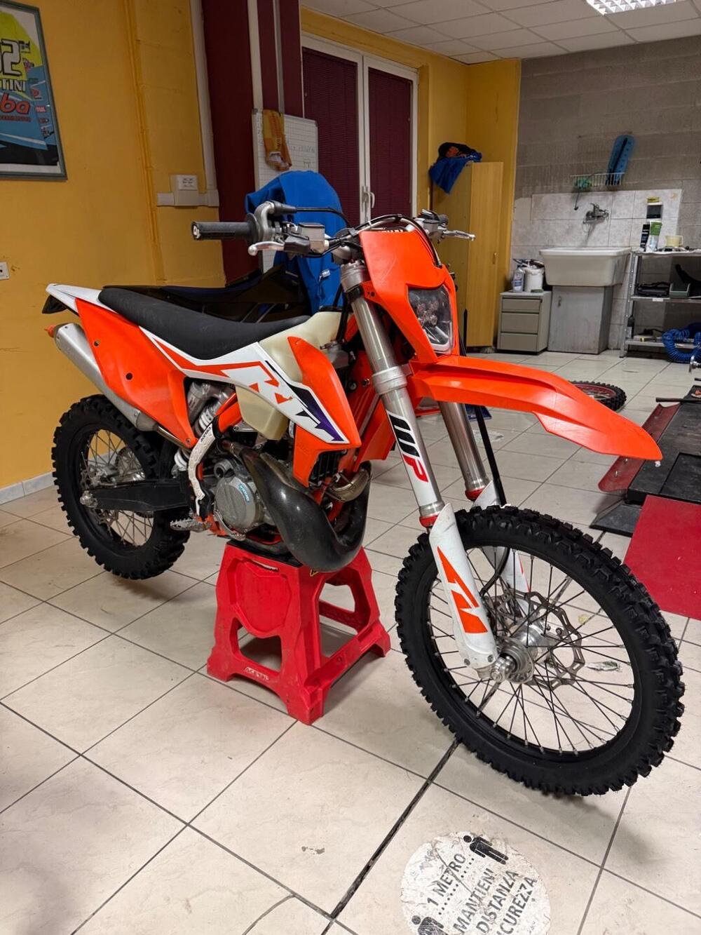 KTM 250 EXC TPI (2023) (4)