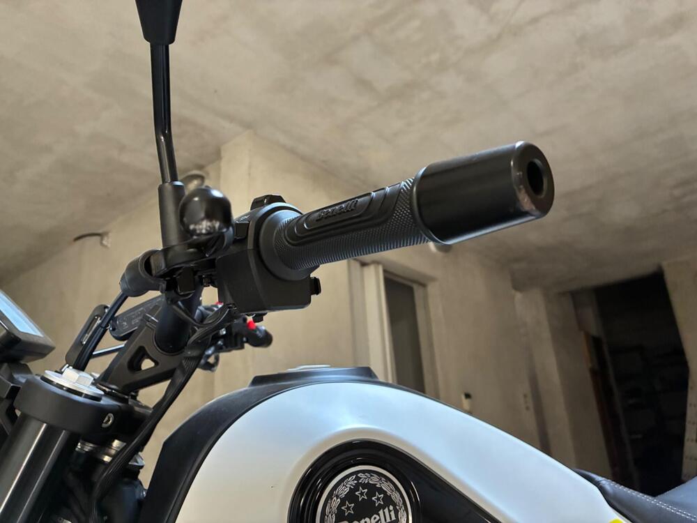 Benelli Leoncino 125 (2022 - 25) (9)