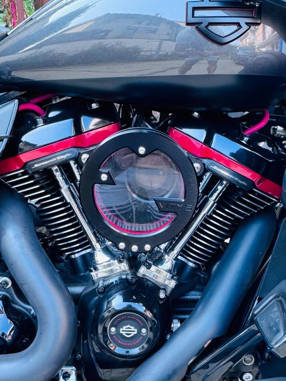 Harley-Davidson 117 Street Glide (2018 - 20) - FLHXSE (6)