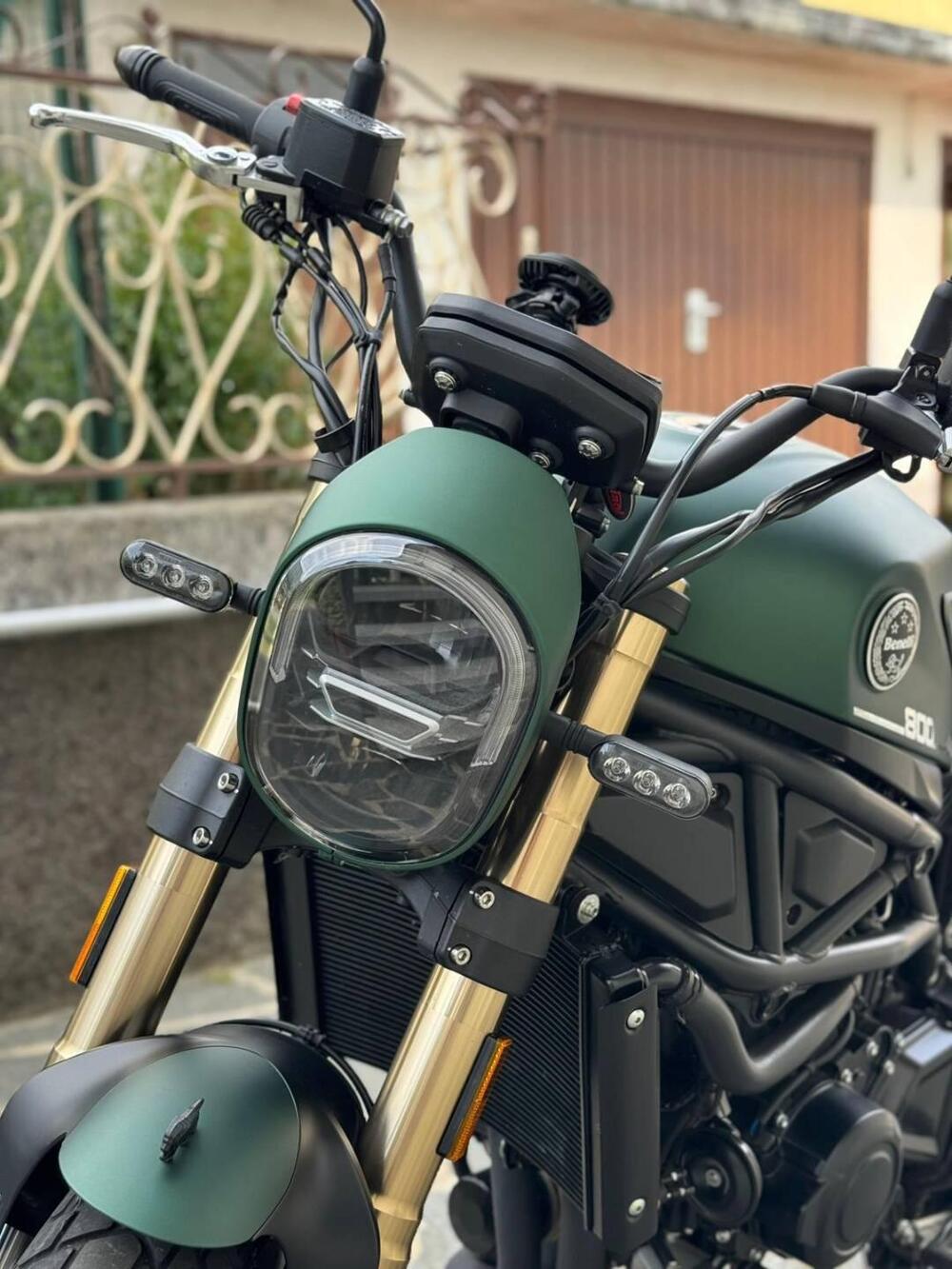 Benelli Leoncino 800 (2022 - 26)