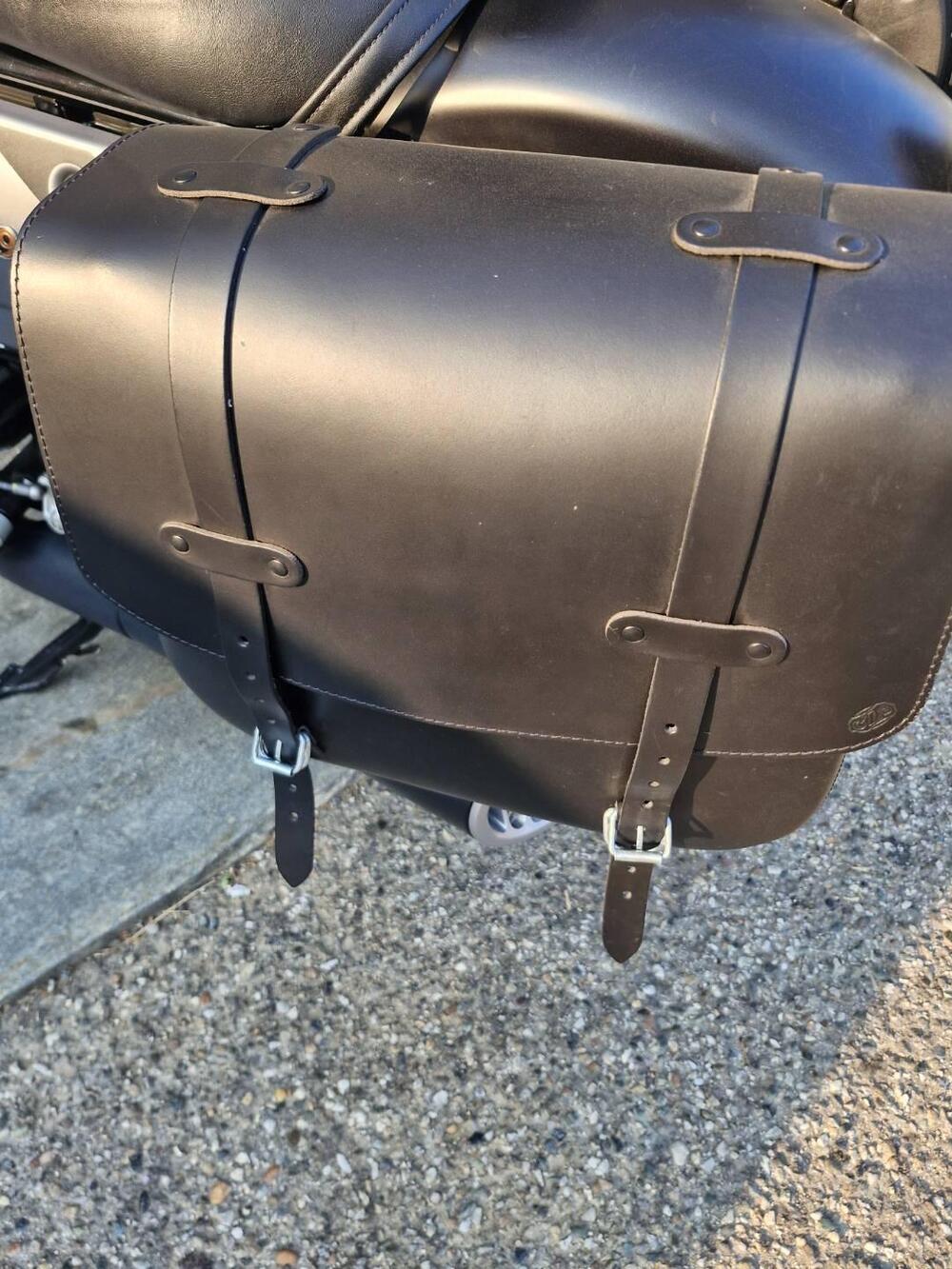 Moto Guzzi V9 Bobber Special Edition (2023 - 25) (6)