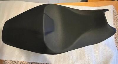 SELLA per HONDA FORZA 750 (2025)