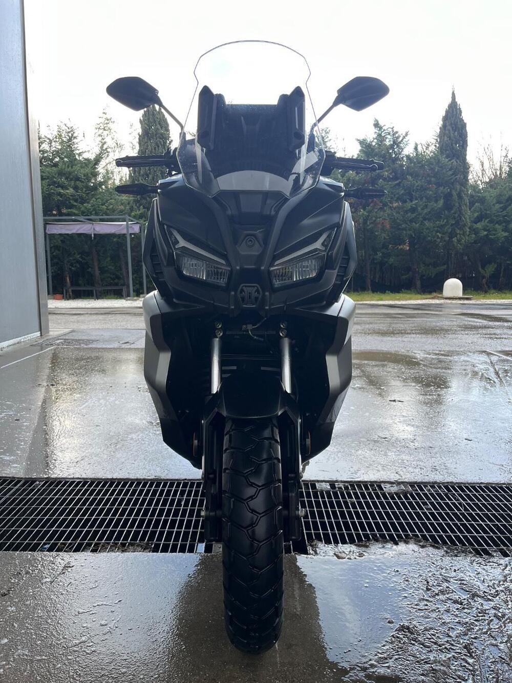 Voge Sfida SR1 ADV (2023 - 26) (2)