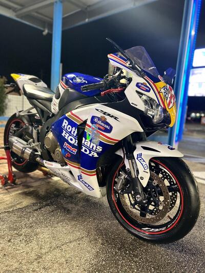 Honda CBR 1000 RR Fireblade (2008 - 11) usata