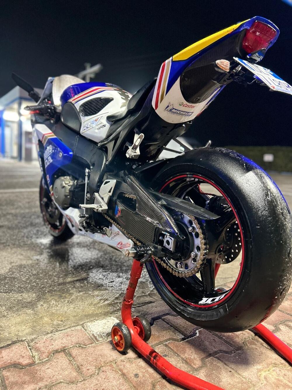 Honda CBR 1000 RR Fireblade (2008 - 11) (2)