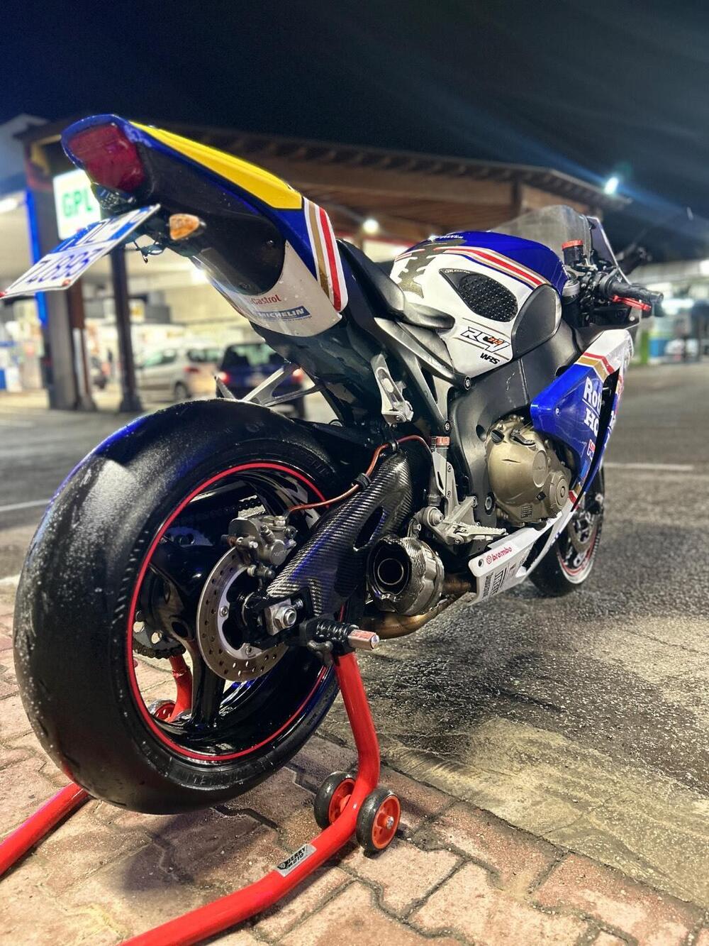 Honda CBR 1000 RR Fireblade (2008 - 11) (3)