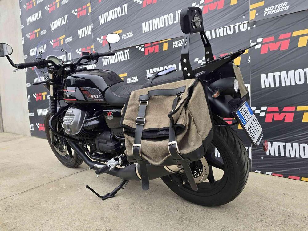 Moto Guzzi V7 Stone Special Edition (2022 - 25) (6)