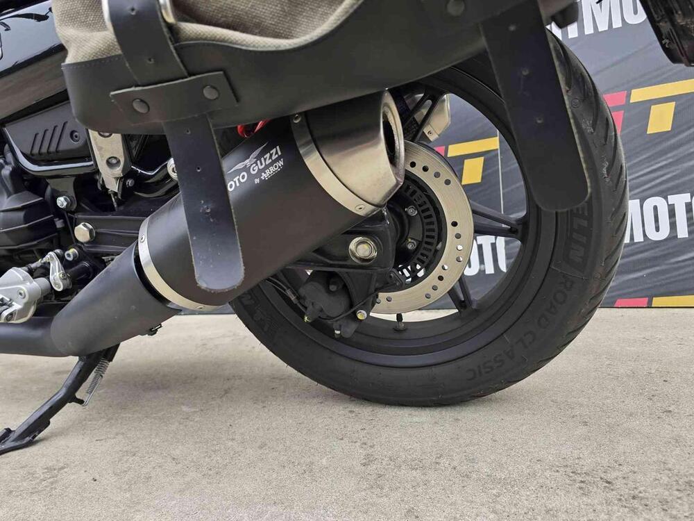 Moto Guzzi V7 Stone Special Edition (2022 - 25) (11)