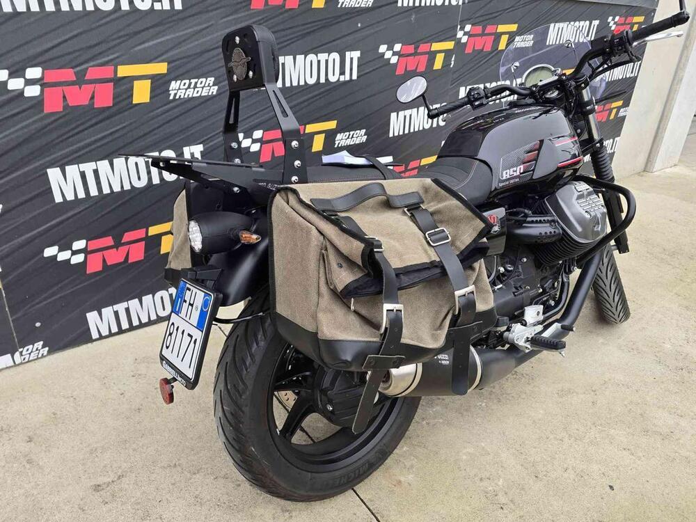 Moto Guzzi V7 Stone Special Edition (2022 - 25) (7)