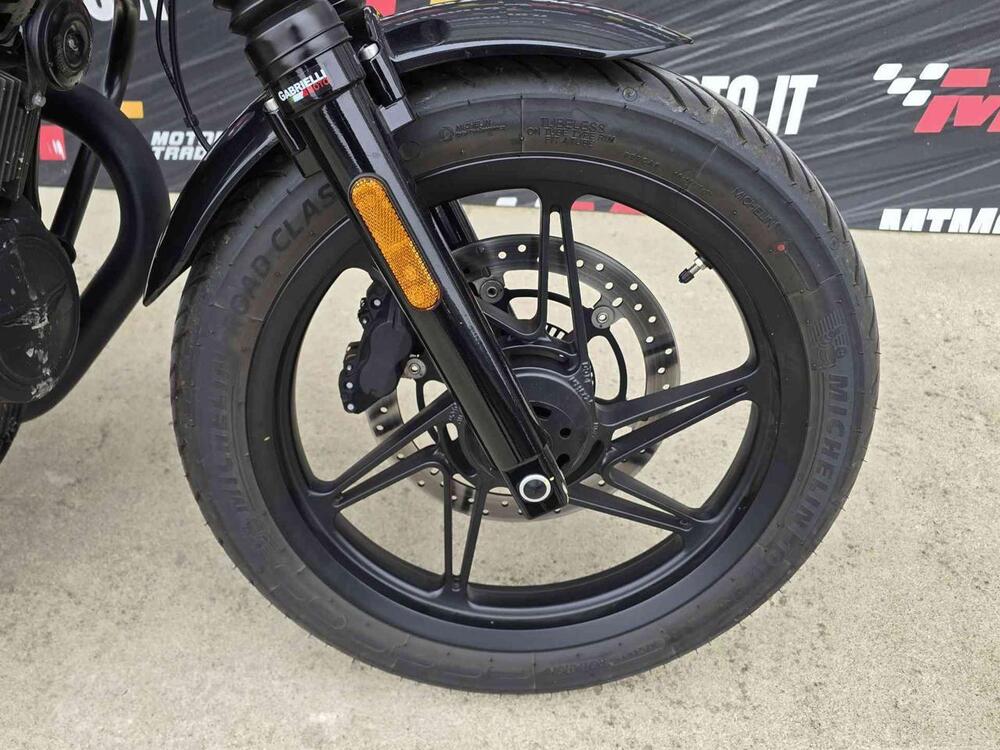 Moto Guzzi V7 Stone Special Edition (2022 - 25) (8)