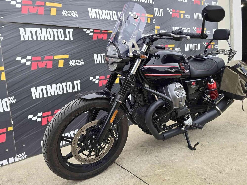 Moto Guzzi V7 Stone Special Edition (2022 - 25) (3)