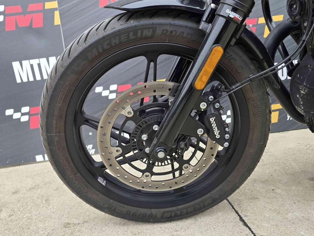 Moto Guzzi V7 Stone Special Edition (2022 - 25) (9)