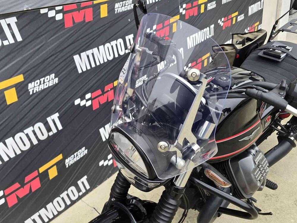 Moto Guzzi V7 Stone Special Edition (2022 - 25) (19)