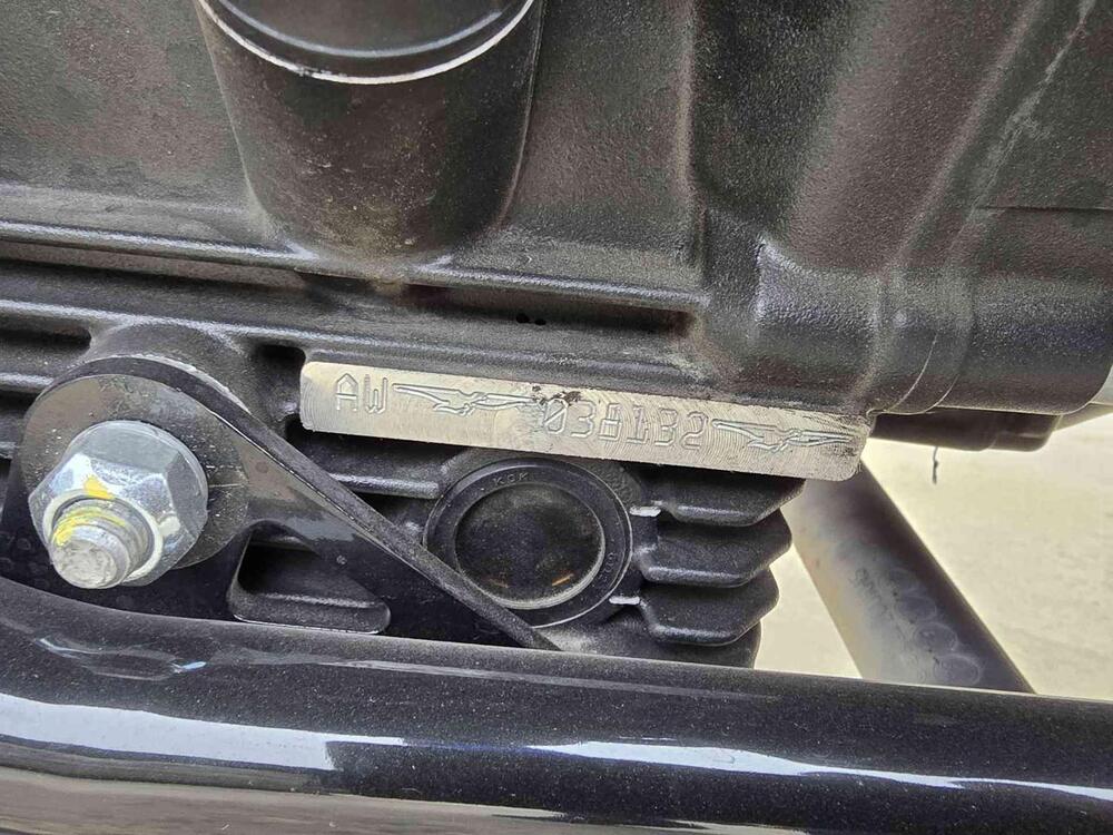 Moto Guzzi V7 Stone Special Edition (2022 - 25) (25)