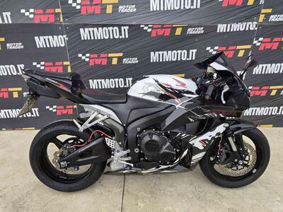 Honda CBR 600 RR (2007 - 08) usata