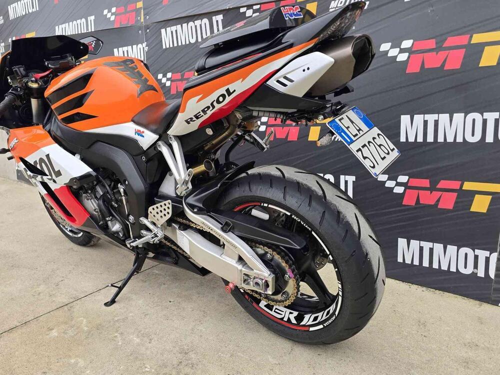 Honda CBR 1000 RR Fireblade (2004 - 05) (6)