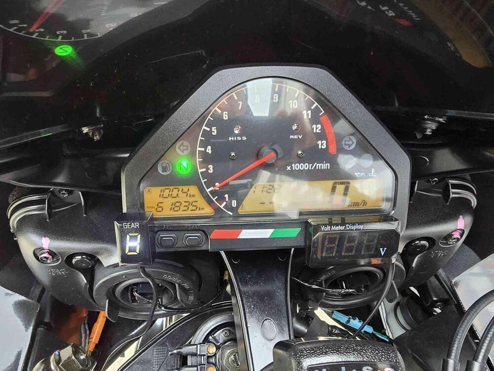 Honda CBR 1000 RR Fireblade (2004 - 05) (17)