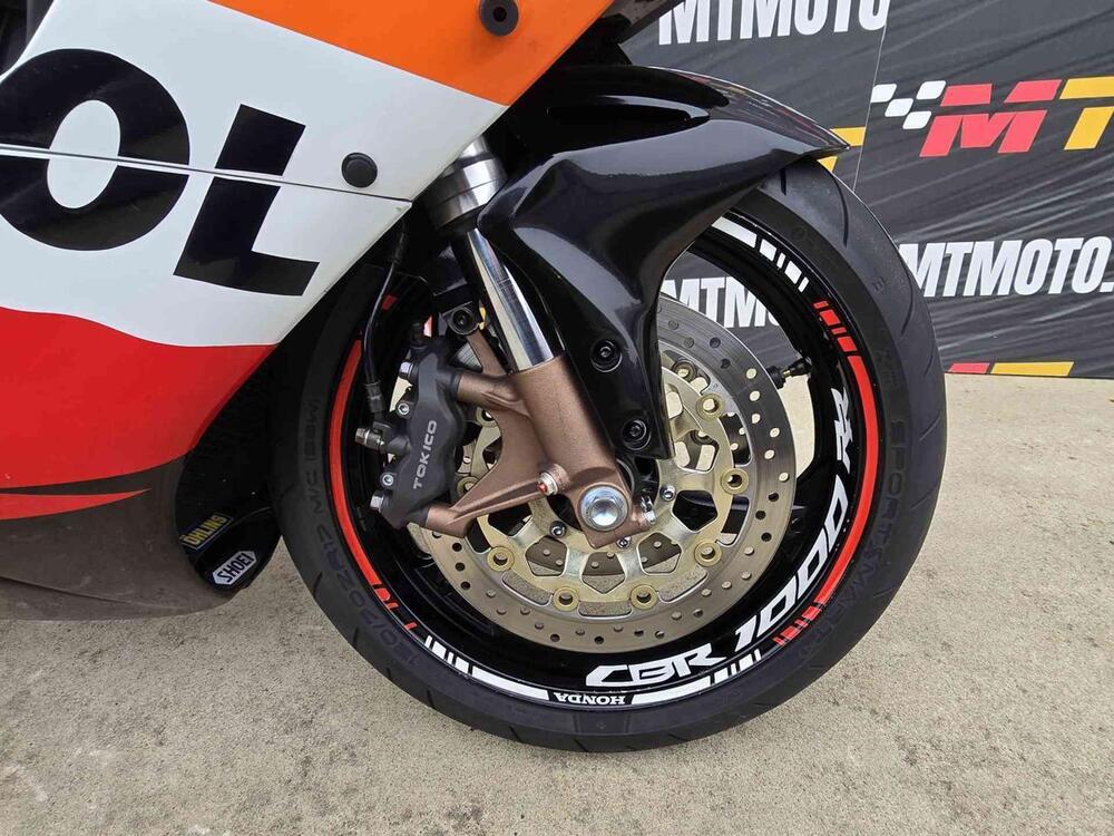 Honda CBR 1000 RR Fireblade (2004 - 05) (7)