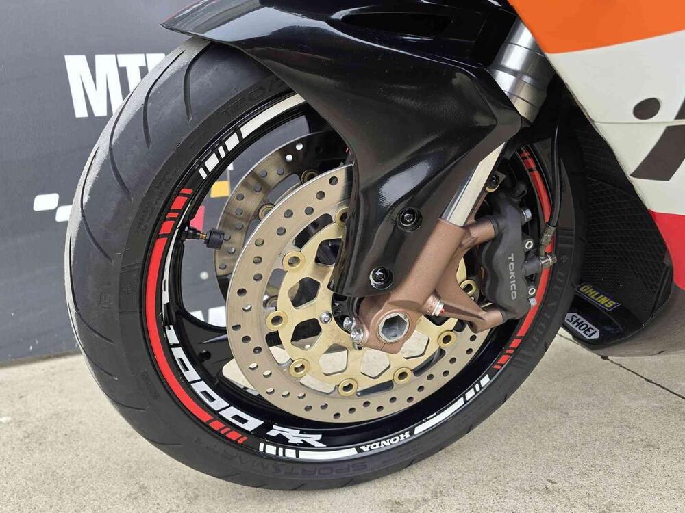 Honda CBR 1000 RR Fireblade (2004 - 05) (8)