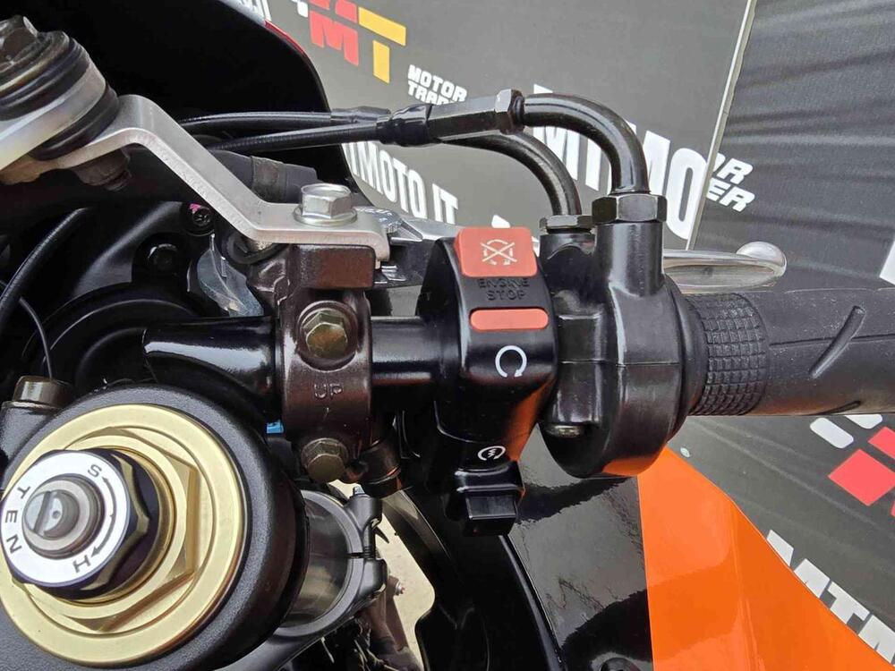 Honda CBR 1000 RR Fireblade (2004 - 05) (13)